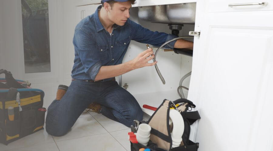 Expert burst pipe repair services in Choudrant, LA